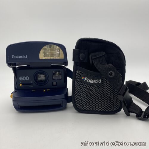 1st picture of Blue Polaroid 600 Instant Film Camera With Handle  Shutter & Flash W/ Bag For Sale in Cebu, Philippines