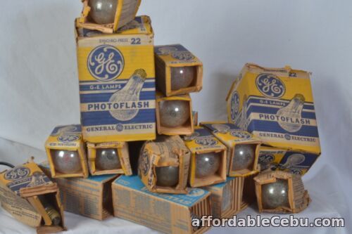 1st picture of Flash bulb selection general electric #22 #3 sylvania standard base vintage* nos For Sale in Cebu, Philippines
