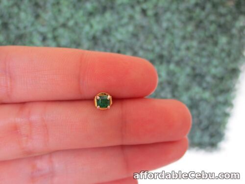 1st picture of .21 Carat Emerald Men’s Earring 14k Yellow Gold E587 sep For Sale in Cebu, Philippines