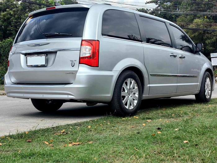 5th picture of CHRYSLER TOWN & COUNTRY For Sale in Cebu, Philippines